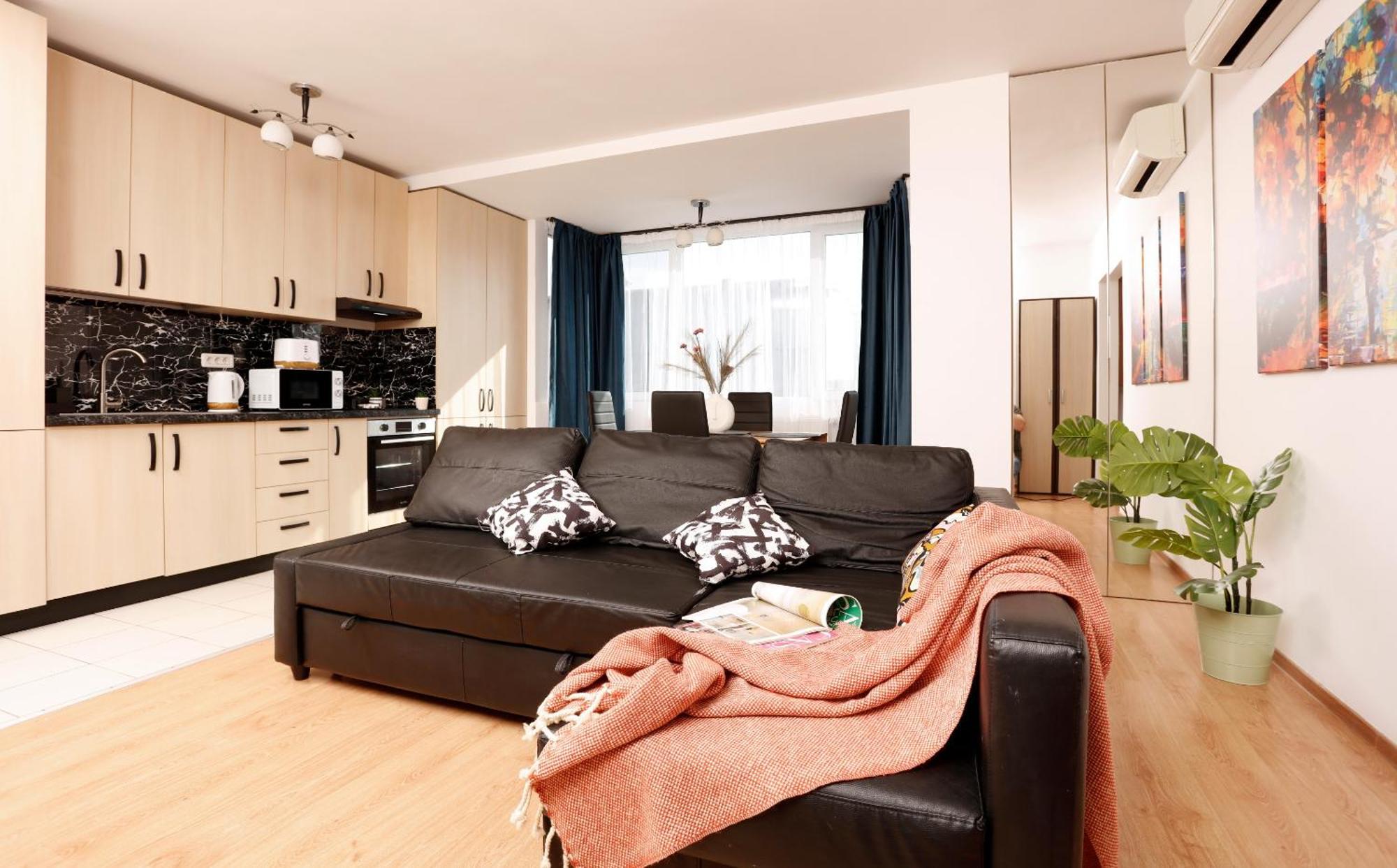 Enchanting Retreat - Historic Old Town - Pet-Friendly Haven - Steps From Unirii 부쿠레슈티 외부 사진