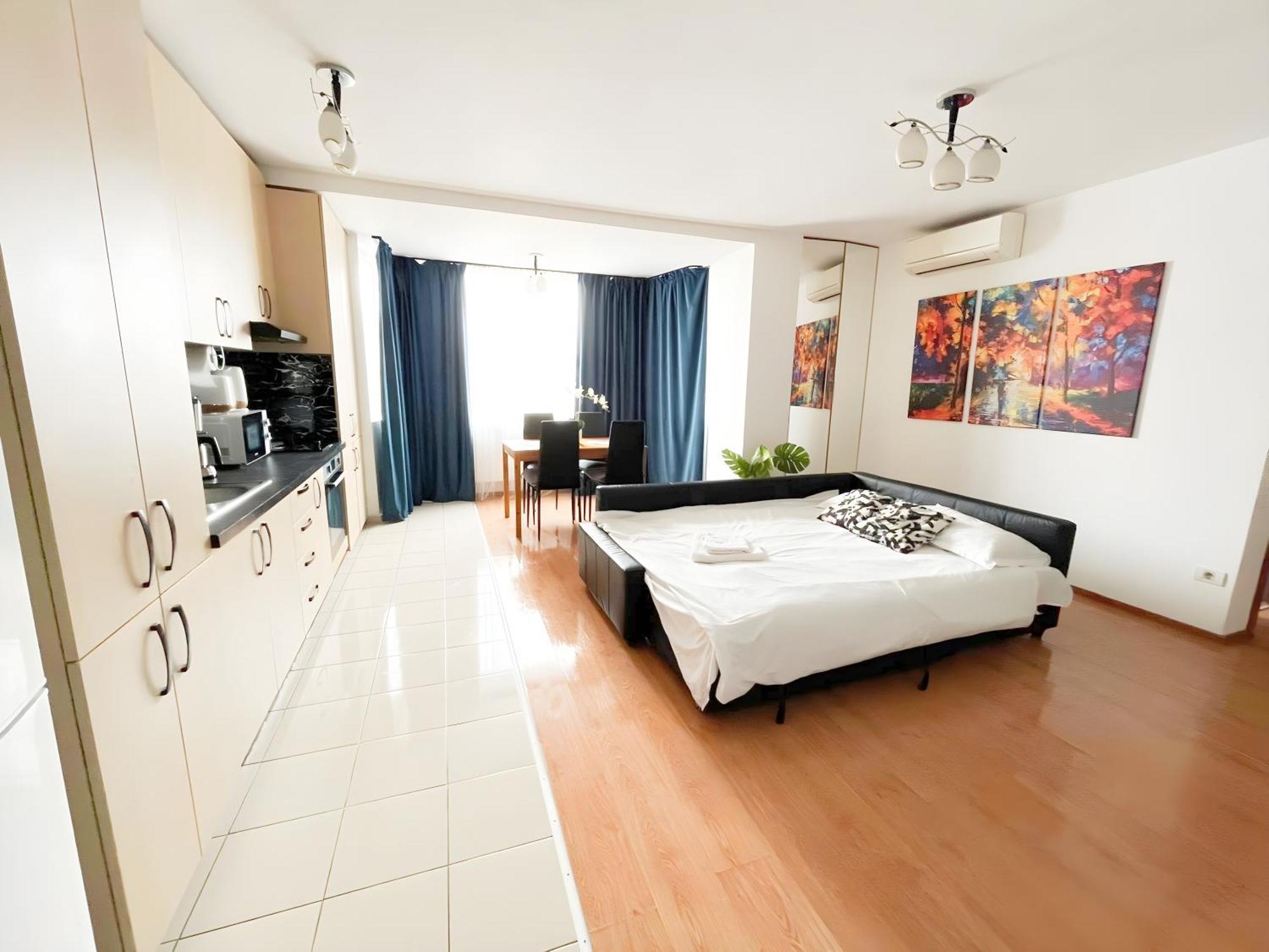Enchanting Retreat - Historic Old Town - Pet-Friendly Haven - Steps From Unirii 부쿠레슈티 외부 사진