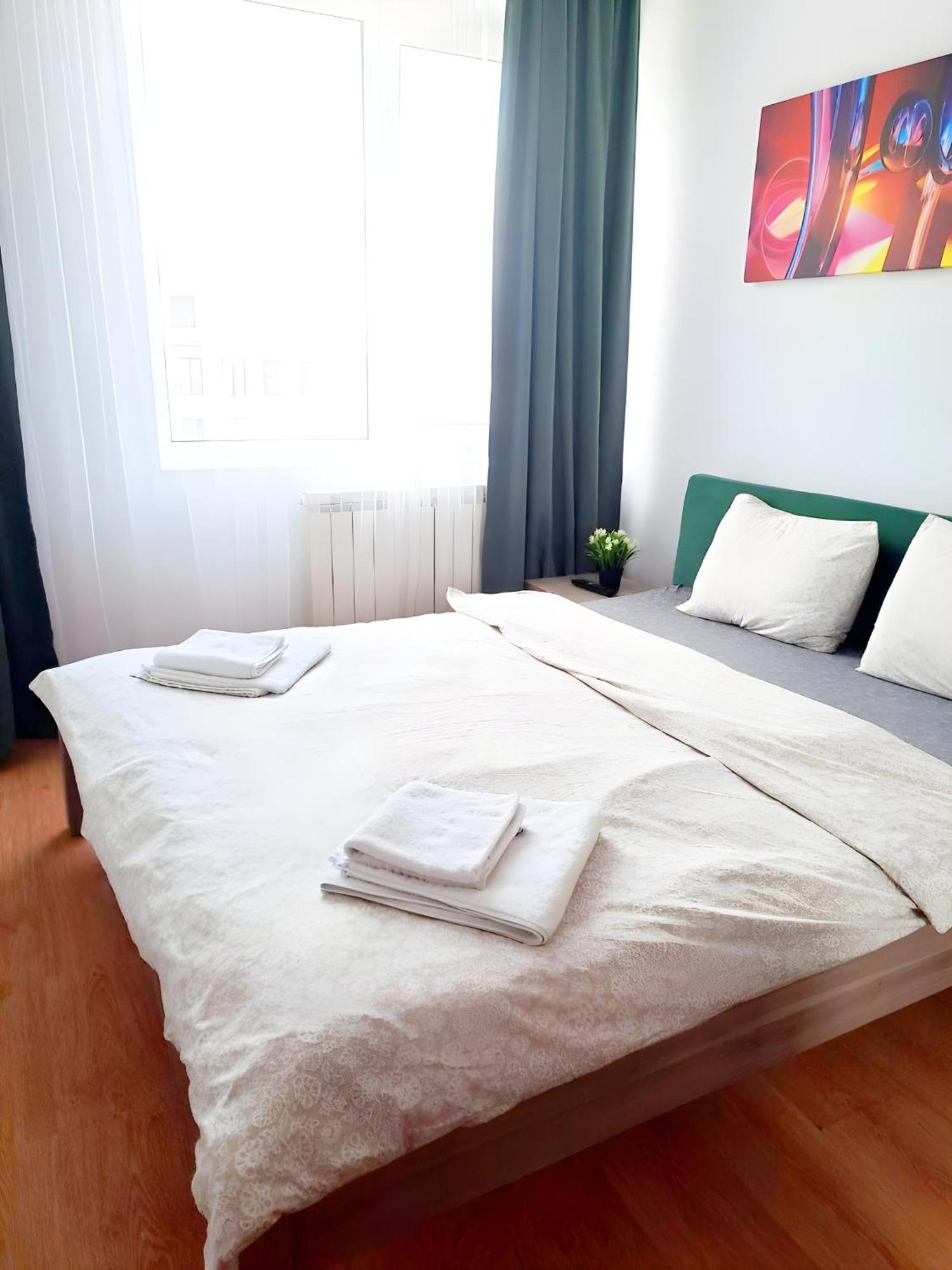 Enchanting Retreat - Historic Old Town - Pet-Friendly Haven - Steps From Unirii 부쿠레슈티 외부 사진